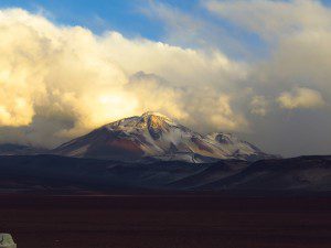 sunset-over-muerto-a-6516m-peak-nearby