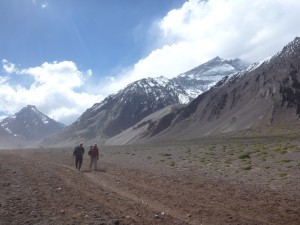 approach-to-aconcagua-horcones-valley